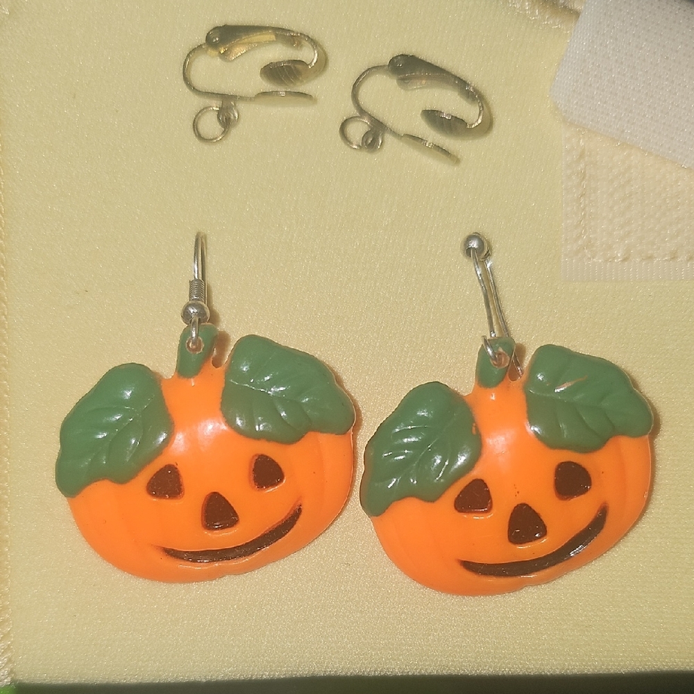 Vintage 90s Pumpkin Earrings Jewelry Wire Was Clip Ons Halloween Holiday